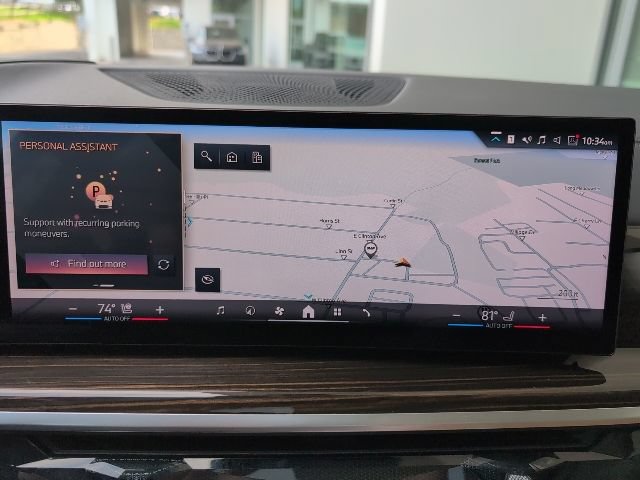 Used 2025 BMW X7 xDrive40i w/ Premium Package AWD/4WD image 19