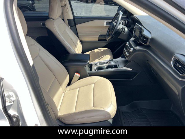 Used 2020 Ford Explorer XLT w/ Equipment Group 202A AWD/4WD image 13