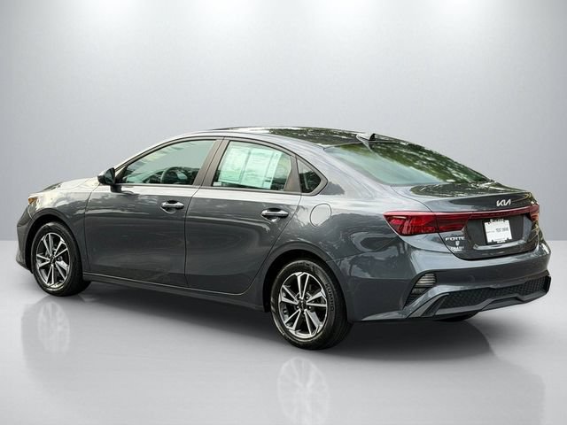 Certified 2024 Kia Forte LXS FWD image 7