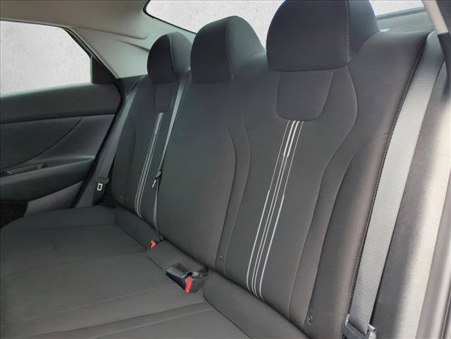 Used 2023 Hyundai Elantra SEL w/ Convenience Package FWD image 21