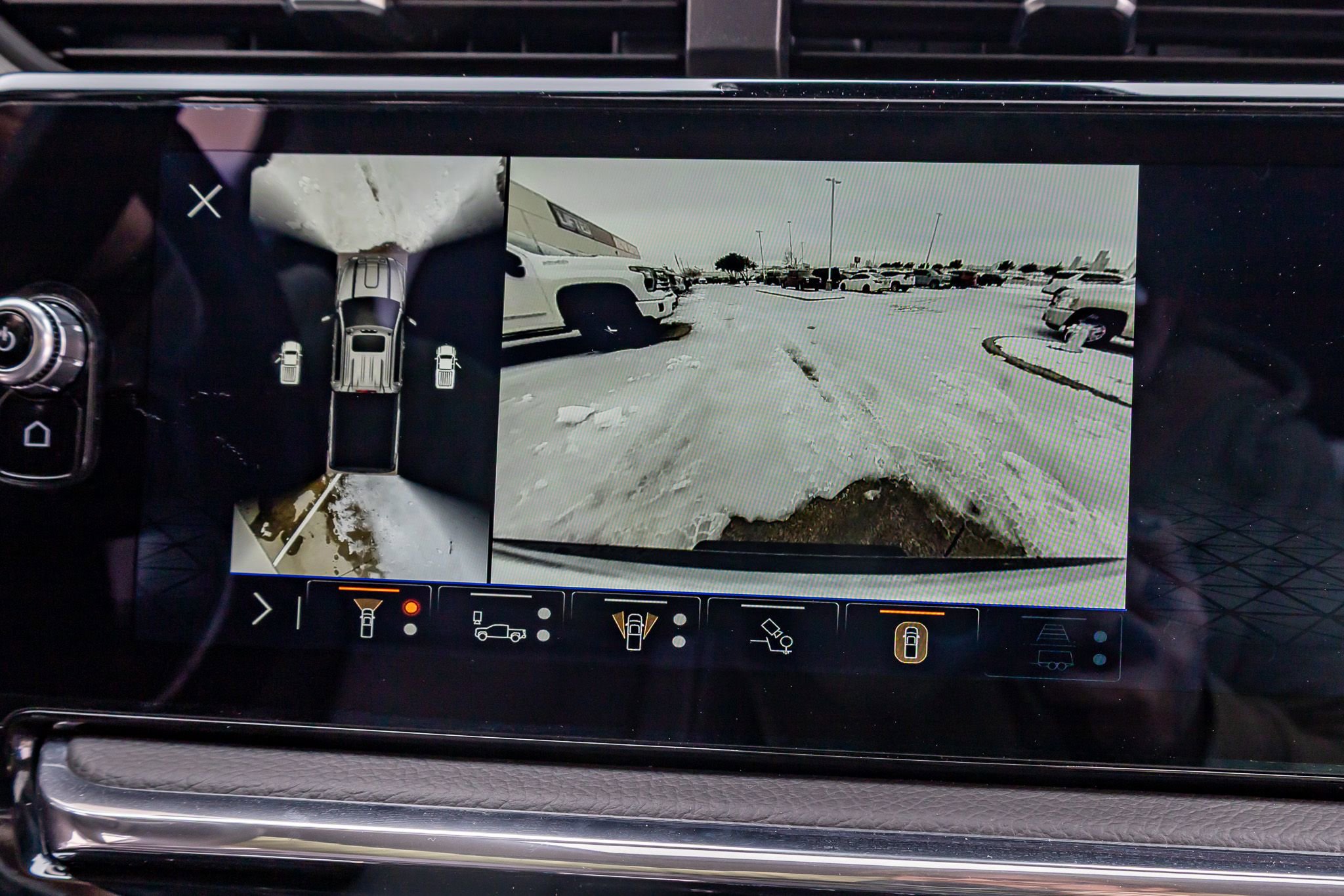 Used 2024 GMC Sierra 2500 Denali w/ Technology Package image 25