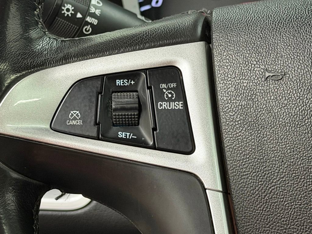 Used 2015 Chevrolet Equinox LT w/ Driver Convenience Package image 34