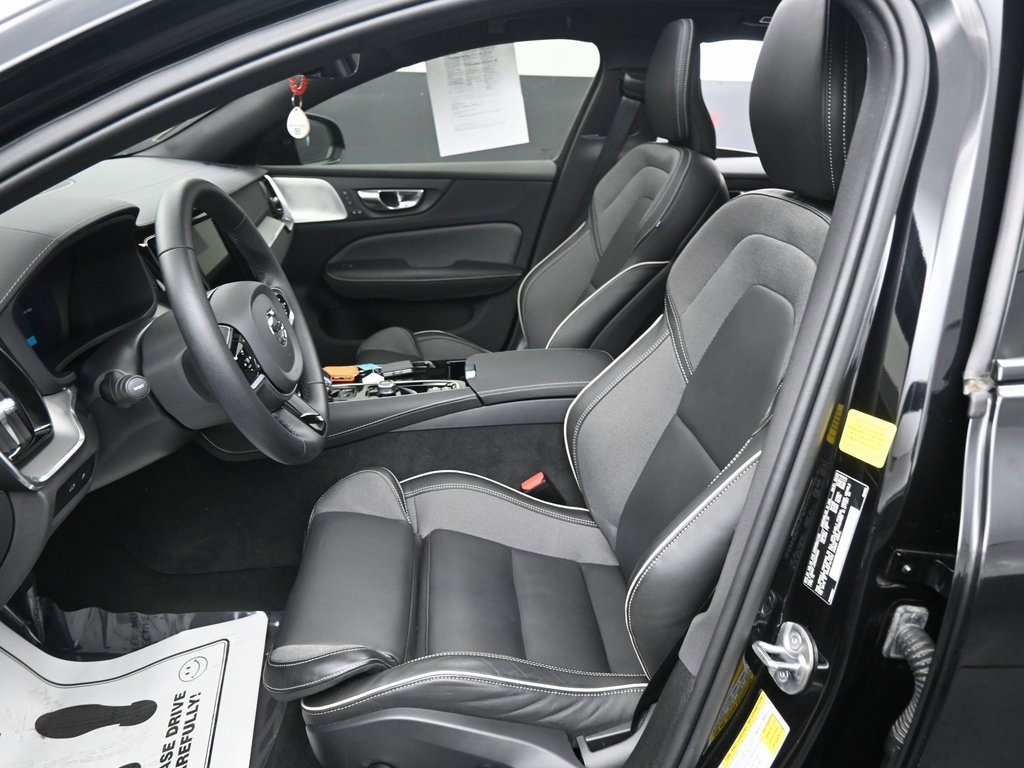 Used 2024 Volvo S60 T8 Ultimate w/ Climate Package image 28
