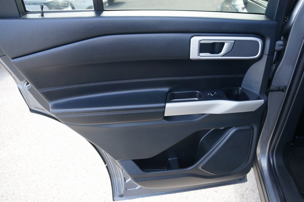 Used 2022 Ford Explorer XLT w/ Class IV Trailer Tow Package image 10