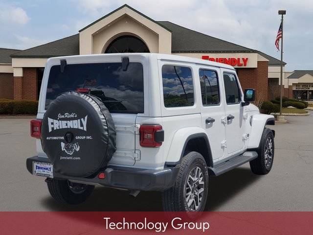 Used 2025 Jeep Wrangler Unlimited Sahara w/ Technology Group AWD/4WD image 4