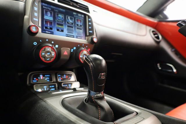 Used 2015 Chevrolet Camaro SS w/ RS Package image 25