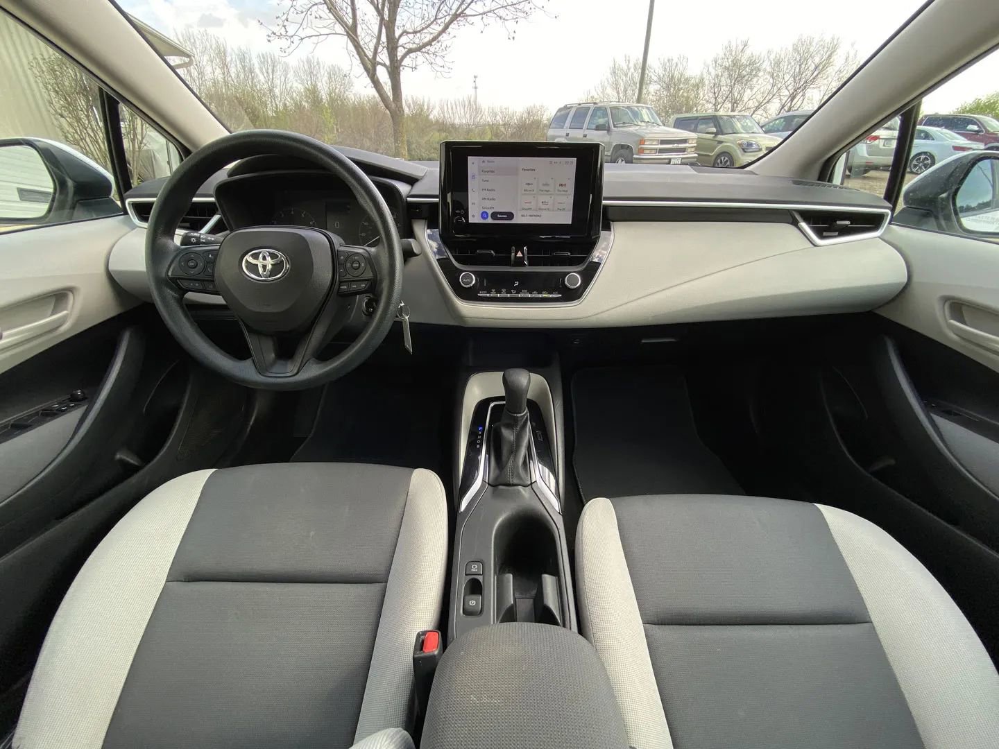 Used 2023 Toyota Corolla LE FWD image 10