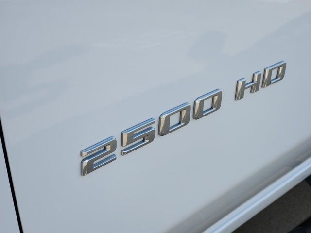Used 2025 Chevrolet Silverado 2500 Custom w/ Custom Value Package image 8