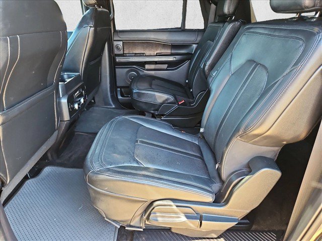 Used 2018 Ford Expedition Max Limited w/ Driver Assistance Package RWD image 19