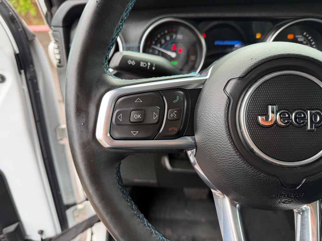 Used 2023 Jeep Wrangler Unlimited Rubicon 4xe w/ Cold Weather Group AWD/4WD image 16