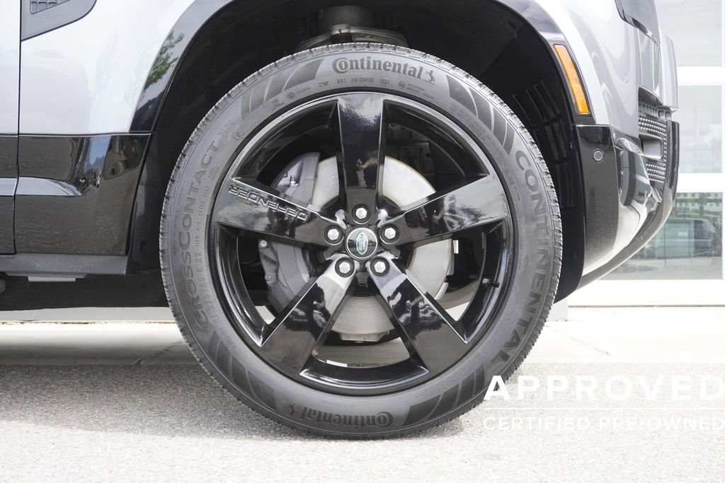 Used 2024 Land Rover Defender 90 X-Dynamic SE AWD/4WD image 29