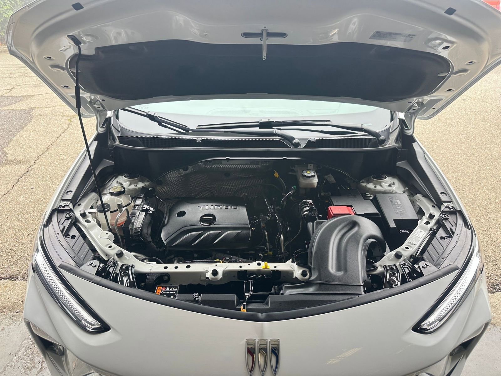 Used 2025 Buick Encore GX Preferred image 32