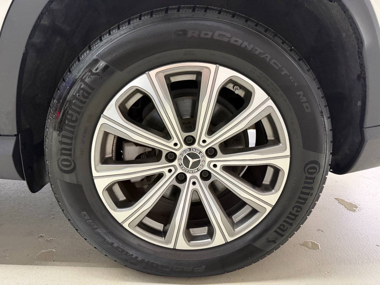 Used 2024 Mercedes-Benz GLC 300 image 30
