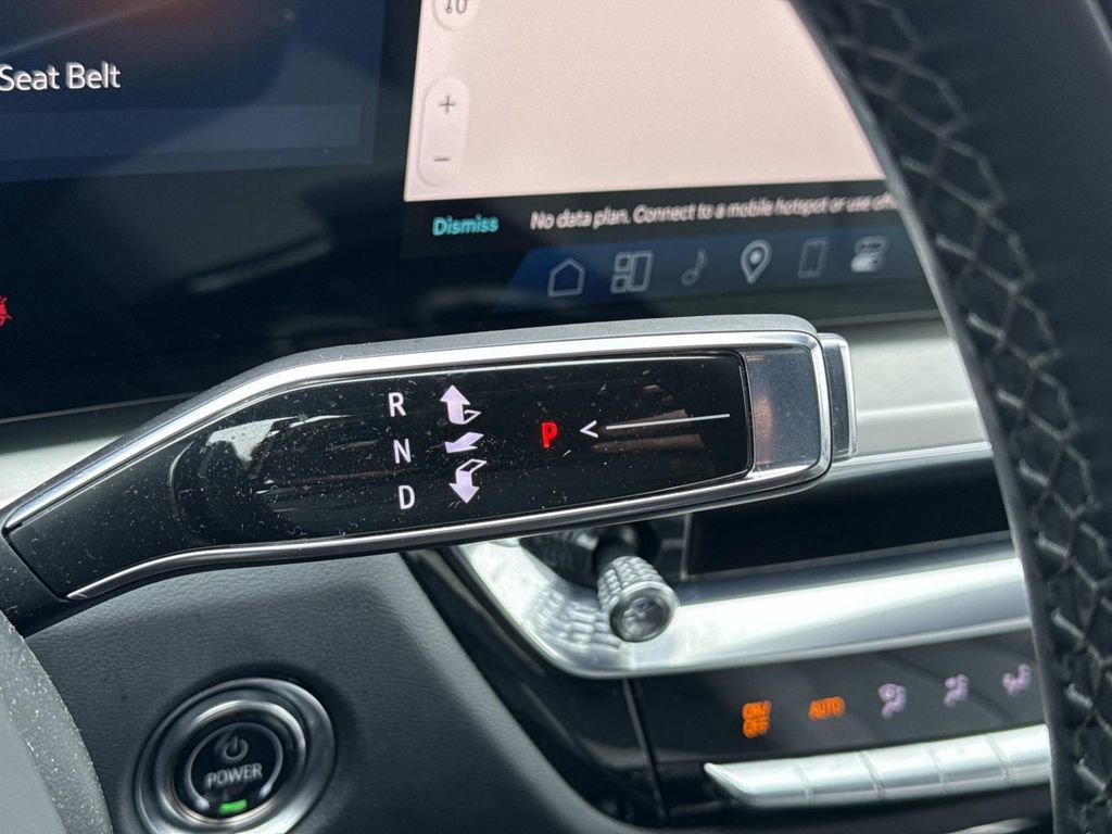 Certified 2024 Cadillac Lyriq Luxury image 27