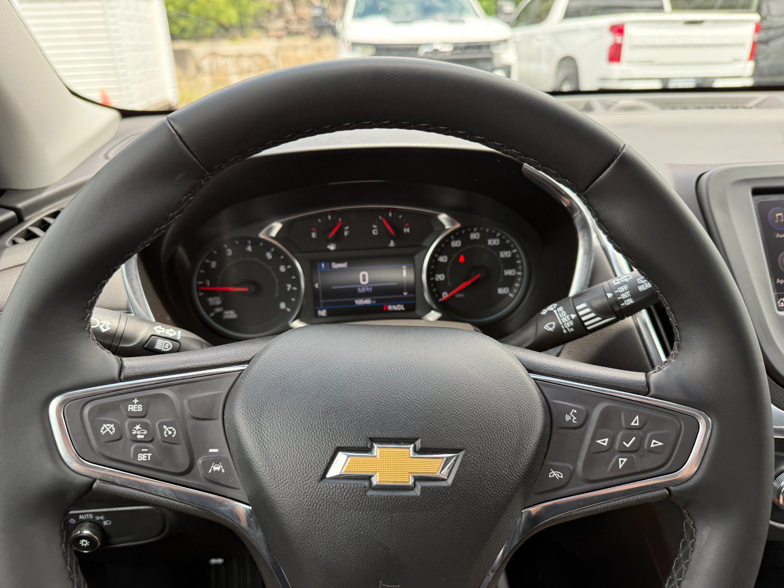 Used 2024 Chevrolet Equinox LT AWD/4WD image 25