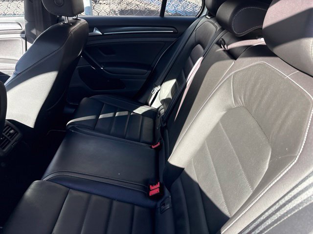 Used 2016 Volkswagen Golf R 4-Door AWD/4WD image 8