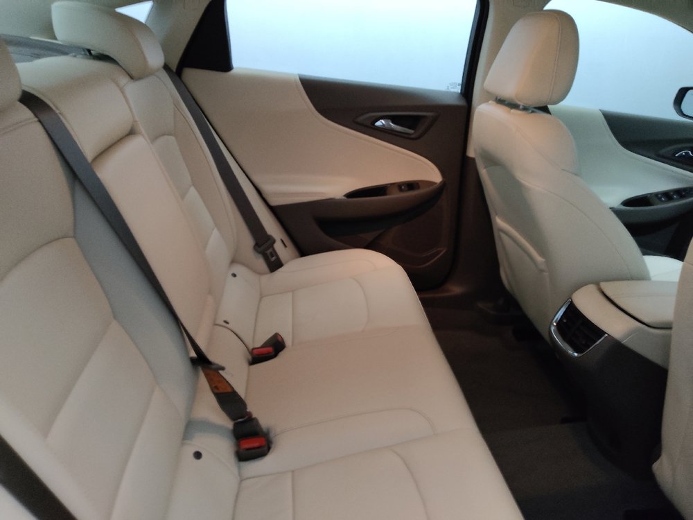 Used 2022 Chevrolet Malibu LT w/ Leather Package FWD image 19