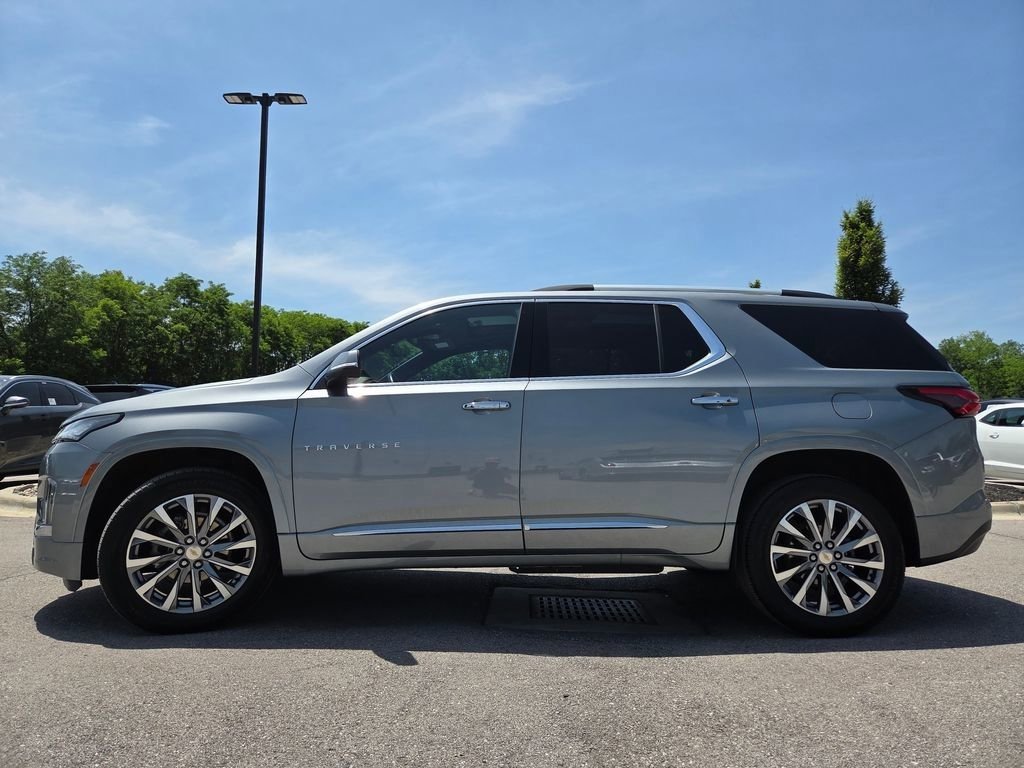 Used 2023 Chevrolet Traverse Premier AWD/4WD image 27