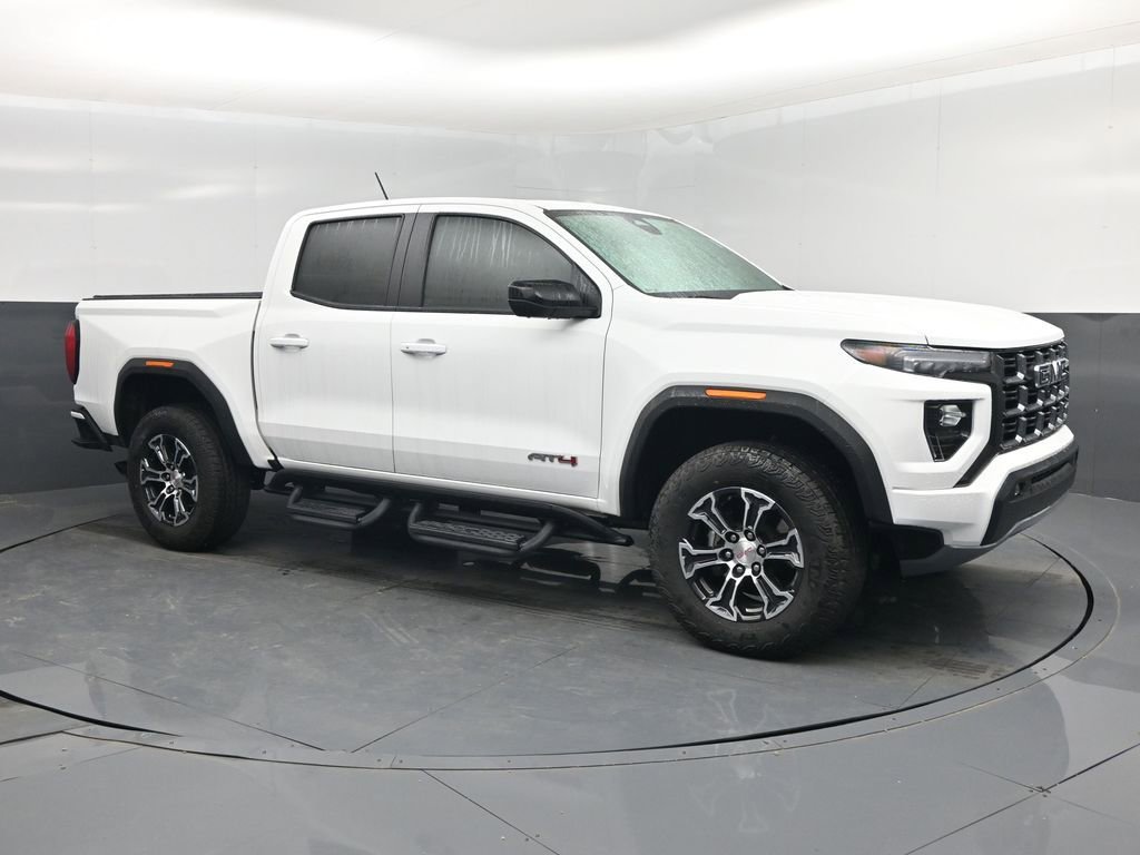 Used 2025 GMC Canyon AT4 w/ Technology Plus Package AWD/4WD image 1