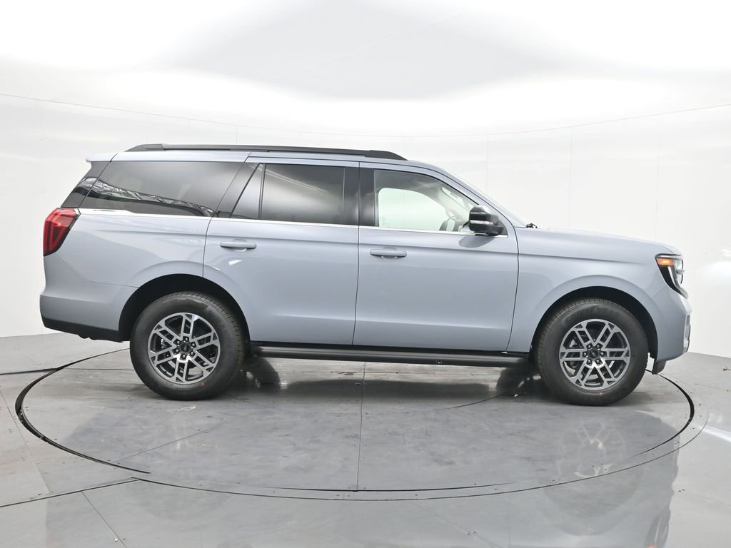 New 2026 Ford Expedition Active image 6