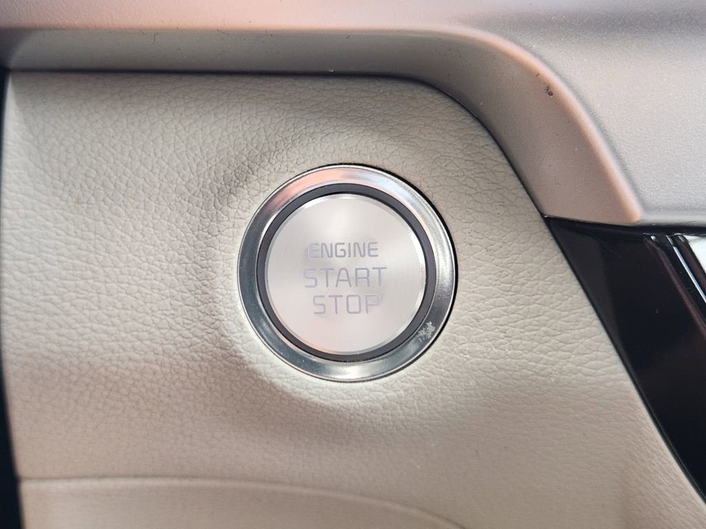 Certified 2021 Kia Telluride S image 23