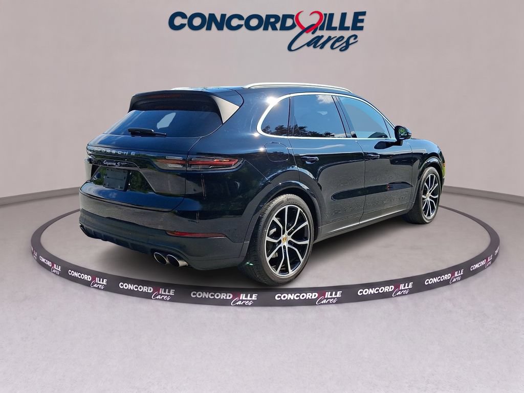 Used 2022 Porsche Cayenne S AWD/4WD image 6