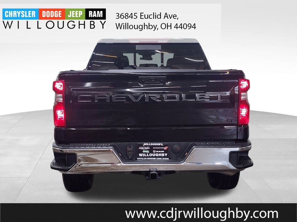 Used 2026 Chevrolet Silverado 1500 LT w/ Leather Package AWD/4WD image 4