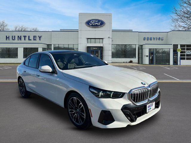 Used 2026 BMW 530i xDrive AWD/4WD image 3