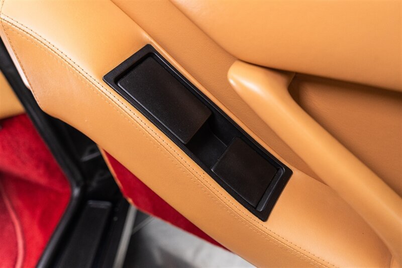 Used 1987 Ferrari Testarossa RWD image 78