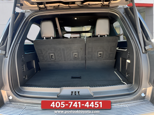 Used 2019 Ford Expedition Limited w/ Equipment Group 303A AWD/4WD image 29