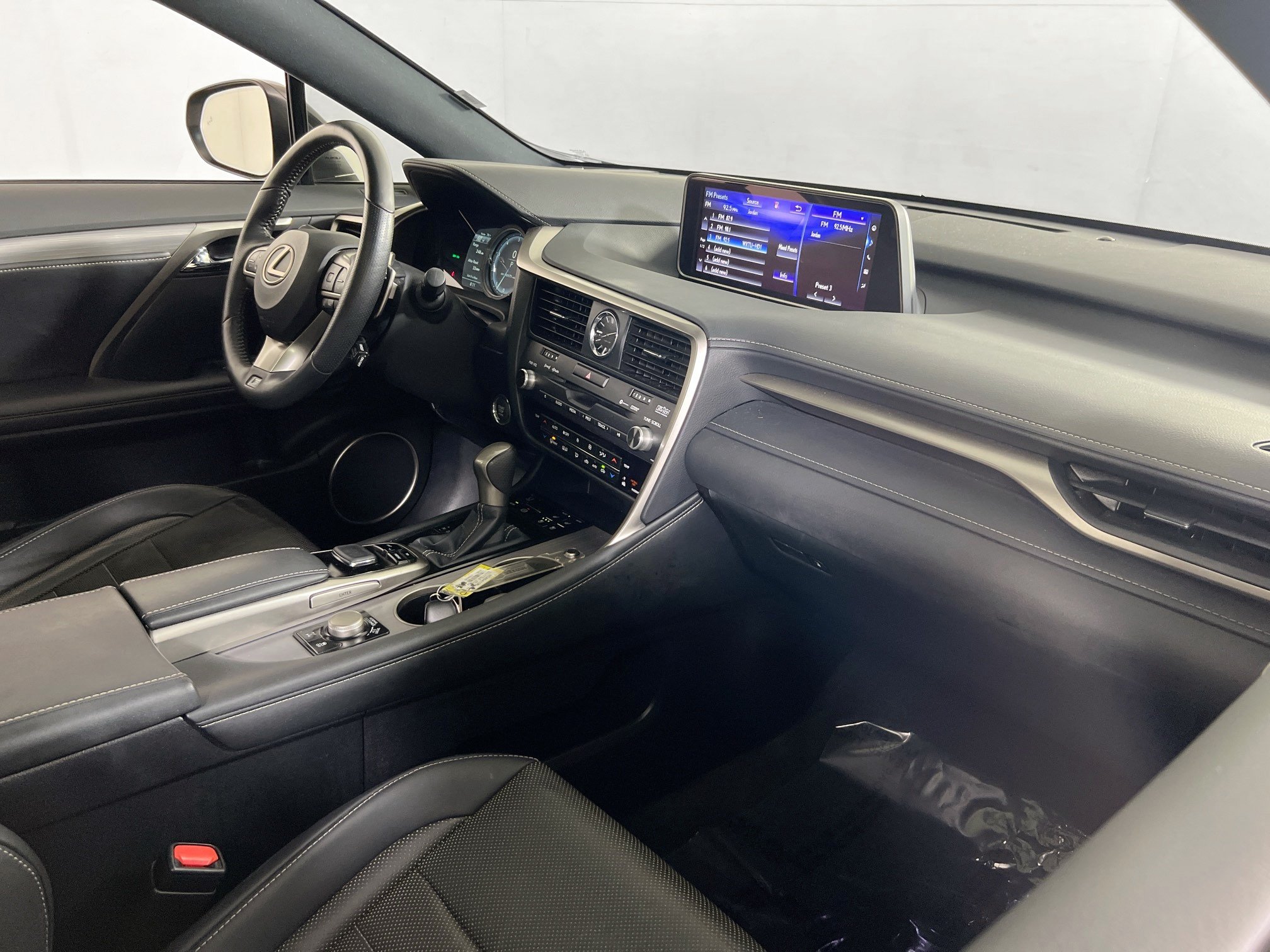 Used 2017 Lexus RX 350 F Sport w/ Accessory Package AWD/4WD image 28