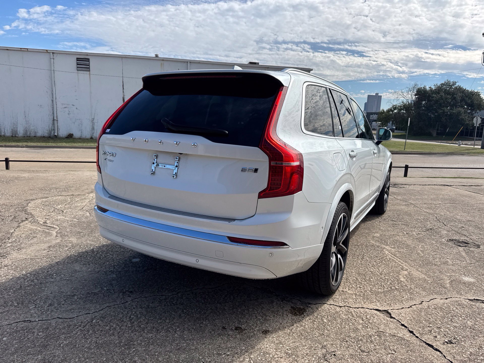 Used 2023 Volvo XC90 B5 Plus w/ Protection Package Premier AWD/4WD image 5