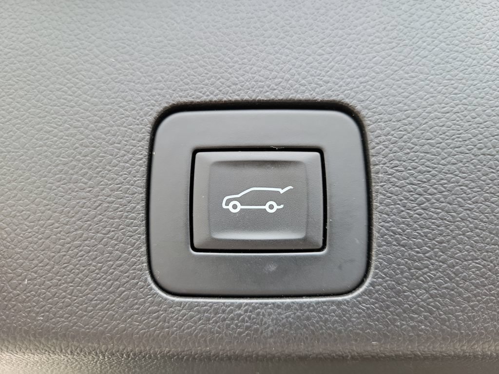 Certified 2024 Buick Encore GX Sport Touring w/ Experience Buick Package AWD/4WD image 8