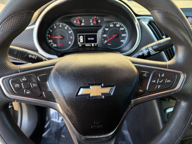Used 2021 Chevrolet Malibu LT FWD image 19