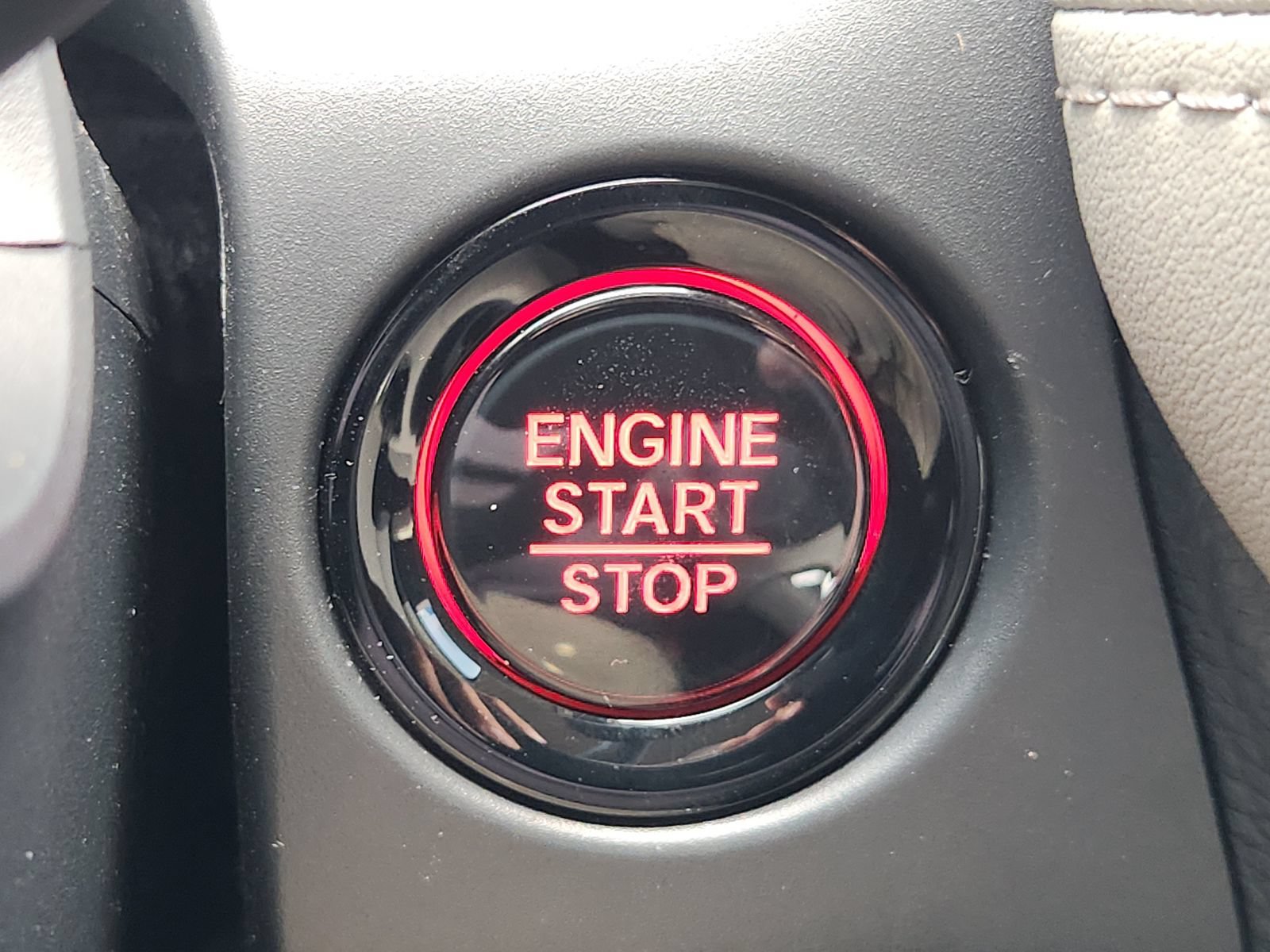 Used 2027 Honda HR-V LX image 25