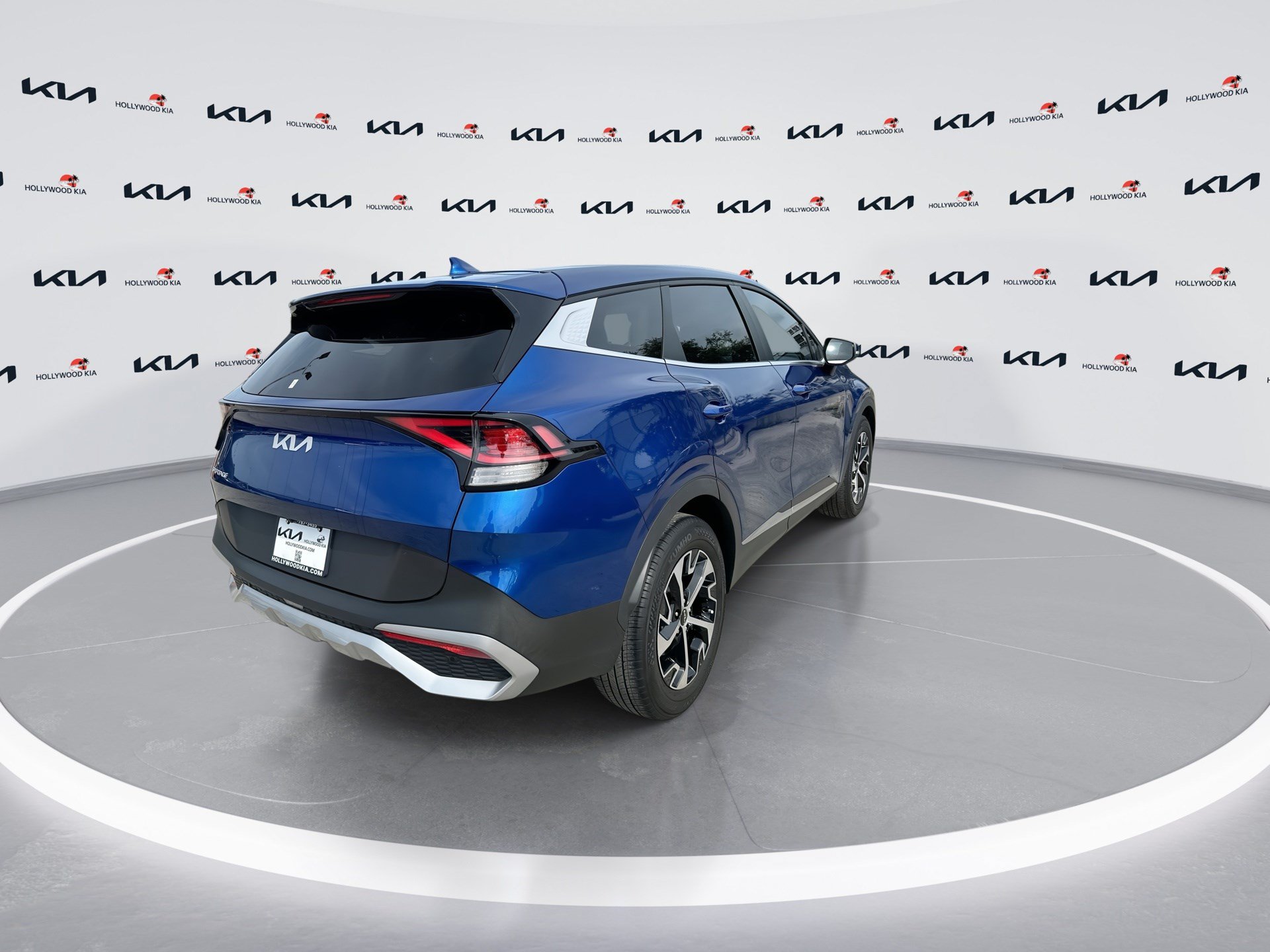 Used 2024 Kia Sportage EX FWD image 8