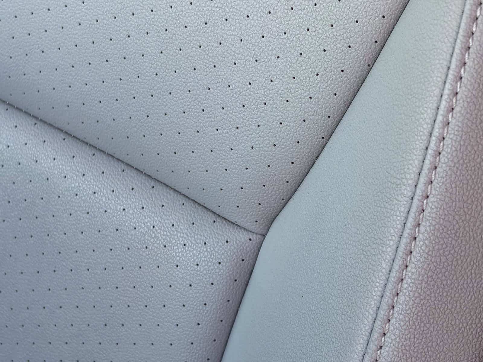 Used 2021 Volkswagen Tiguan SE R-Line image 49