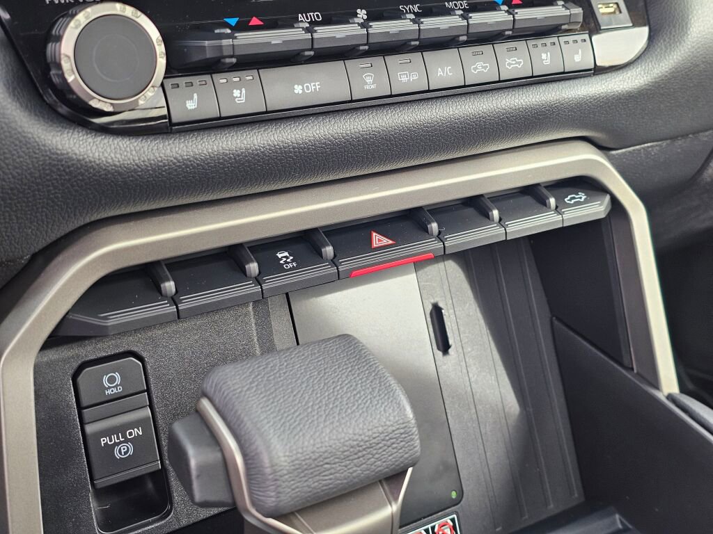 Used 2025 Toyota Tundra Limited image 35