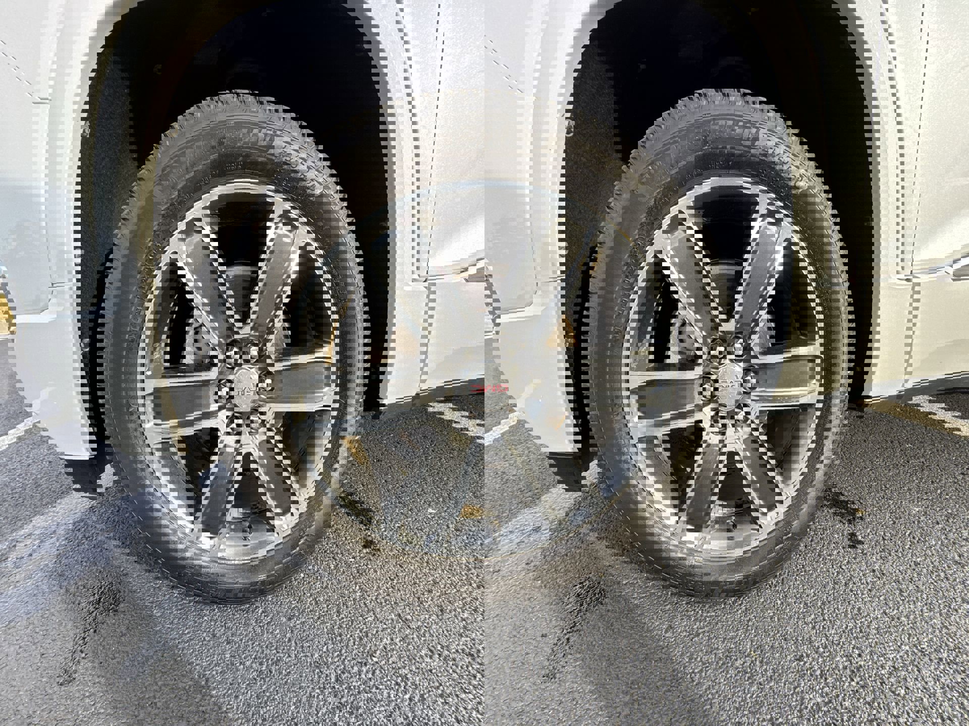 Used 2019 GMC Acadia Denali w/ Technology Package image 10