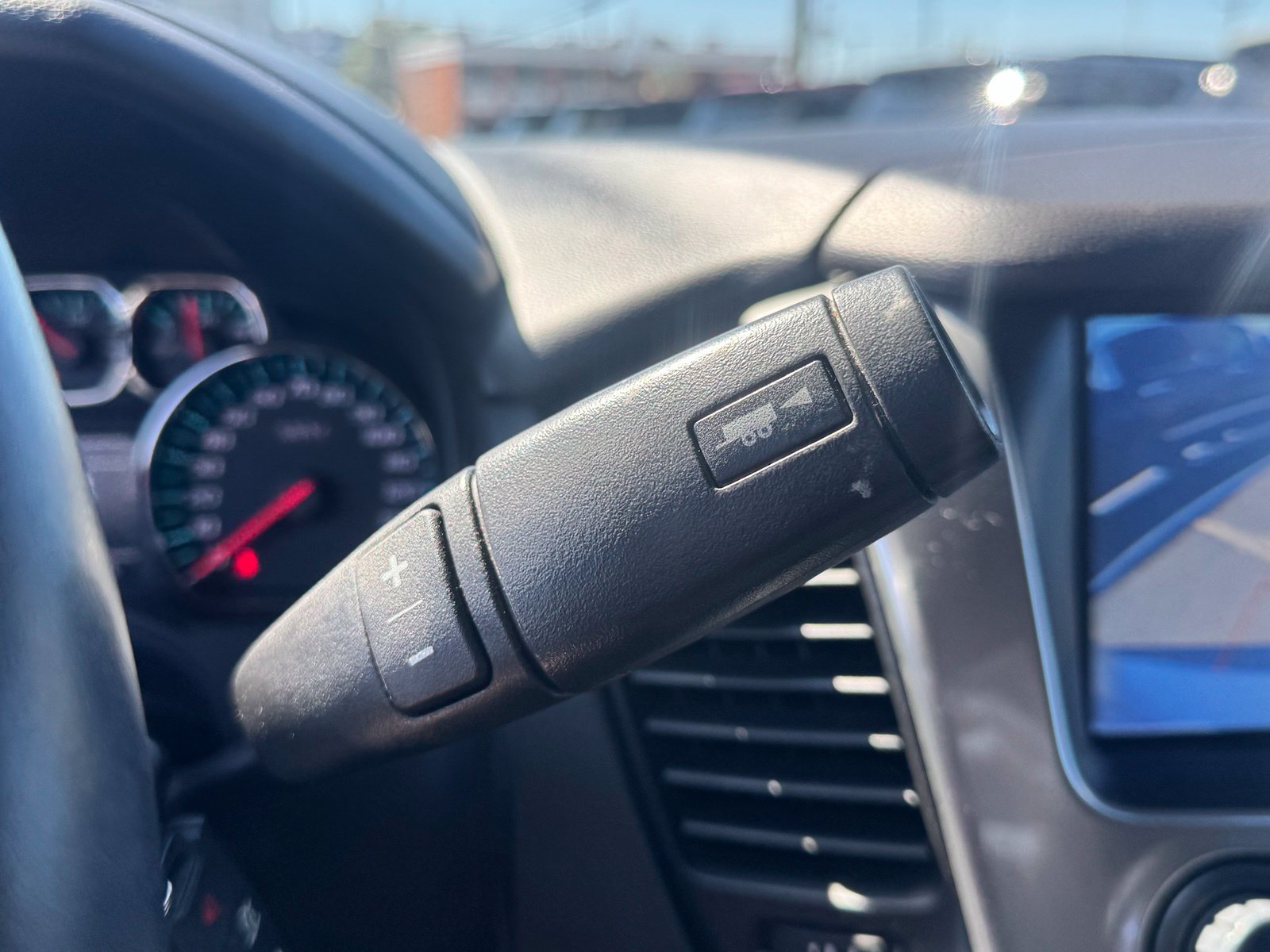 Used 2018 Chevrolet Tahoe LT AWD/4WD image 23