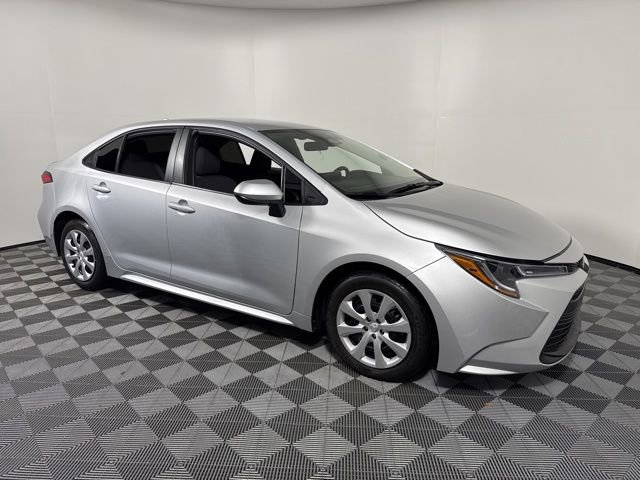 Used 2024 Toyota Corolla LE image 8