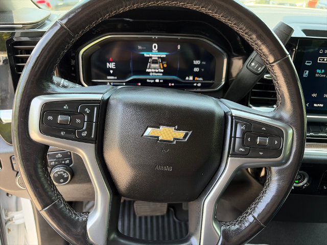 Used 2022 Chevrolet Silverado 1500 LT AWD/4WD image 22