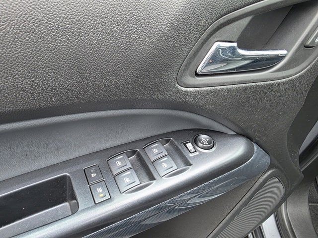 Used 2020 Chevrolet Colorado Z71 image 16