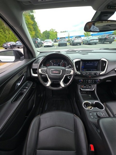 Used 2019 GMC Terrain SLT w/ GMC Pro Grade Package AWD/4WD image 12