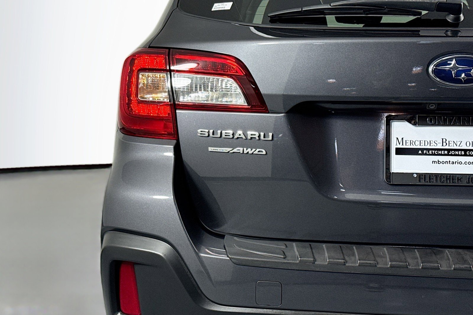 Used 2019 Subaru Outback 2.5i Limited w/ Popular Package #2 image 14