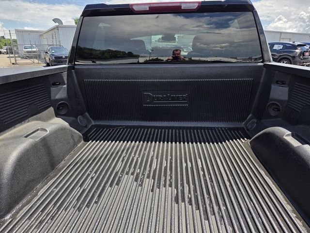 Used 2024 Chevrolet Silverado 1500 Custom w/ Turbomax Blackout Package AWD/4WD image 15