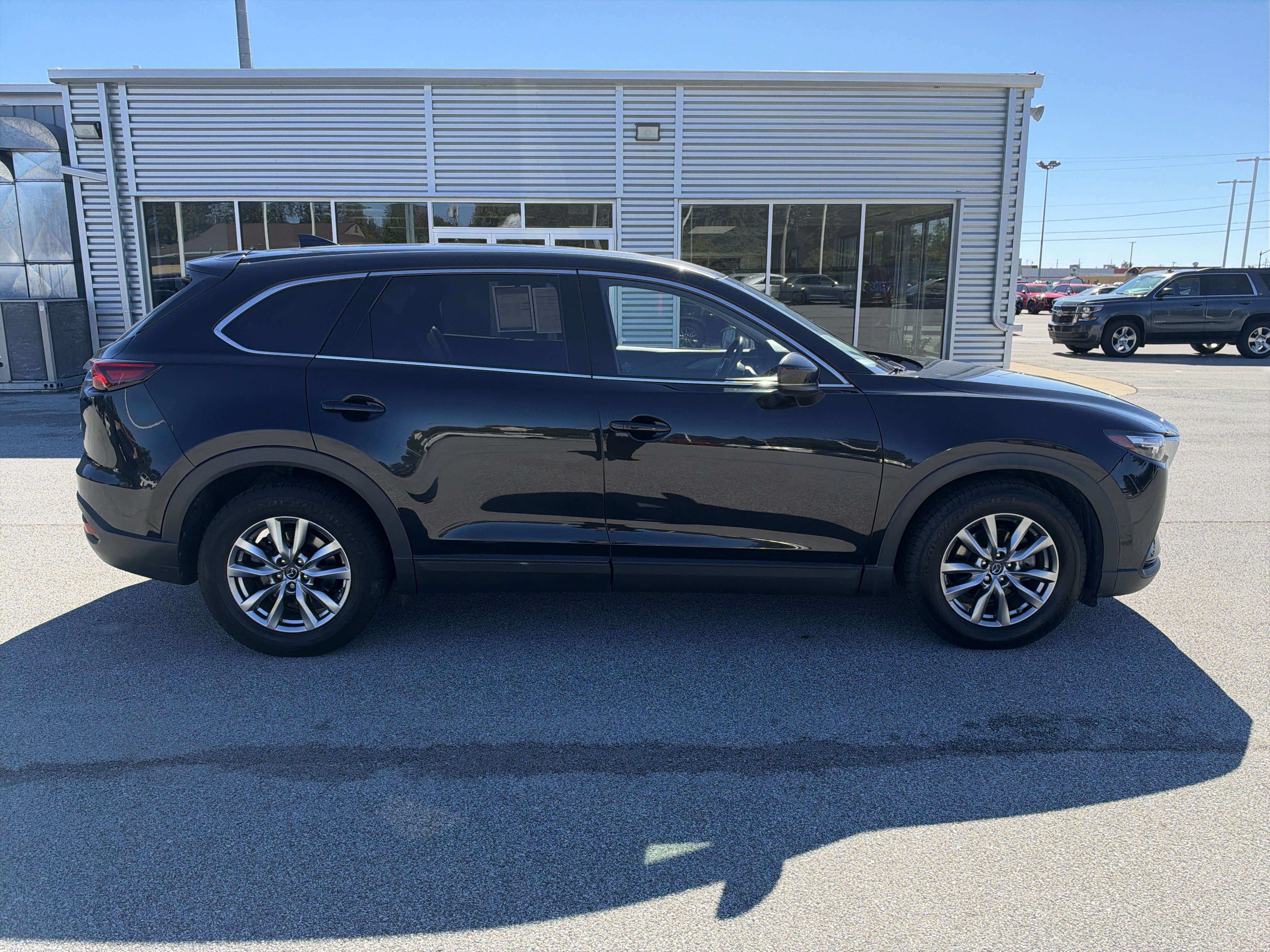 Used 2018 MAZDA CX-9 Touring w/ Touring Premium Package AWD/4WD image 2