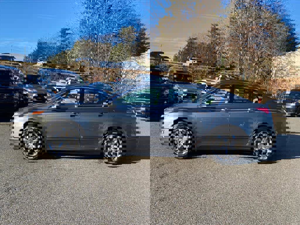 Used 2010 Acura TL SH-AWD image 2