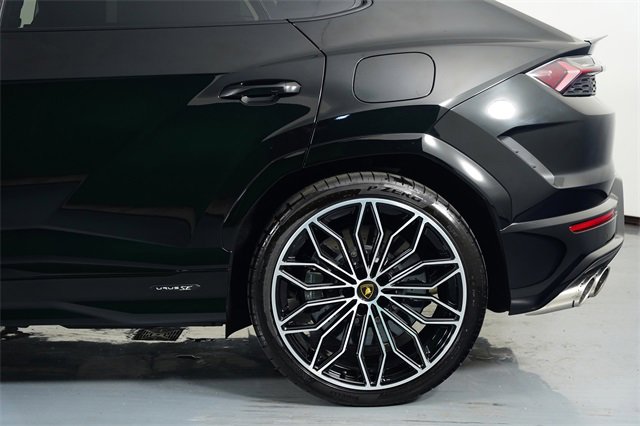 Used 2025 Lamborghini Urus SE image 22