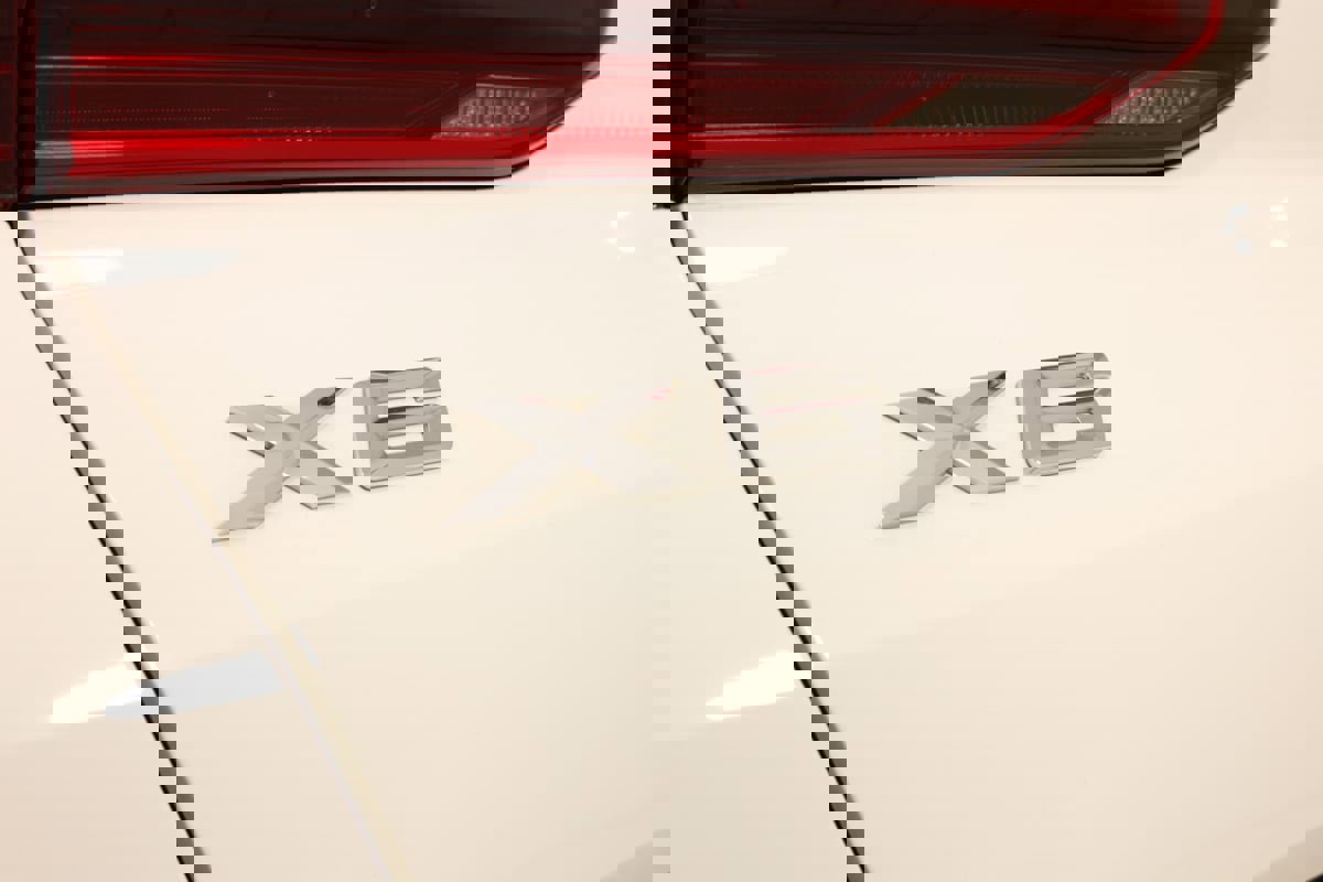 Used 2023 BMW X6 xDrive40i w/ Premium Package image 45